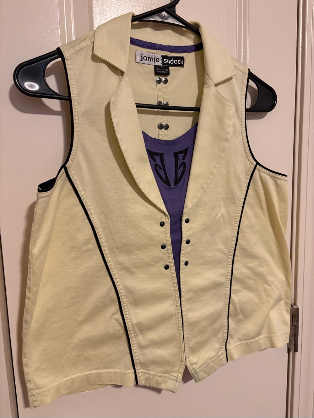 jamie sadock Cream Sleeveless Golf Vest with Black Piping and Purple Trim